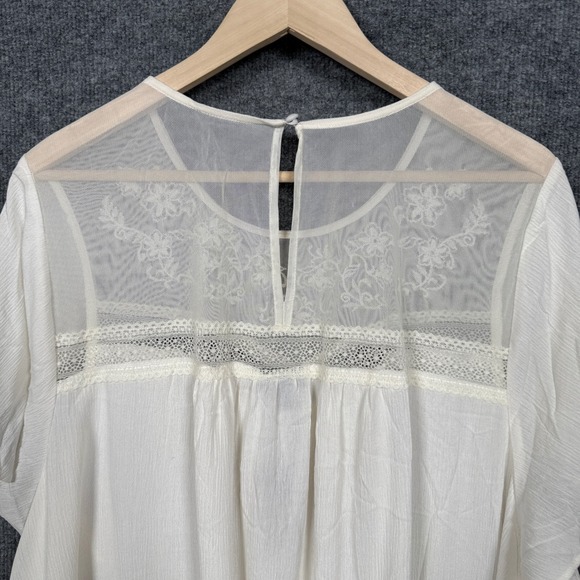 New Torrid Size 4 Tunic Blouse White Peasant Boho Lace Trim Sheer Flared Sleeves - Picture 6 of 10